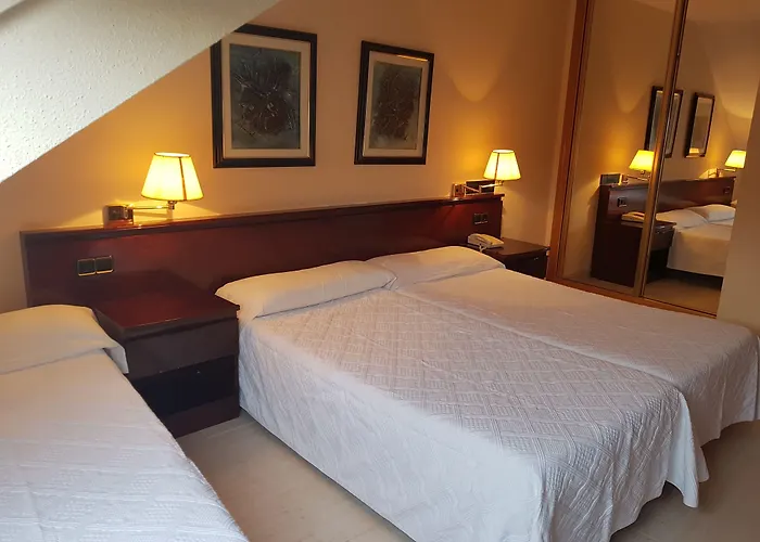 ゲストハウス Santa Maria 3*